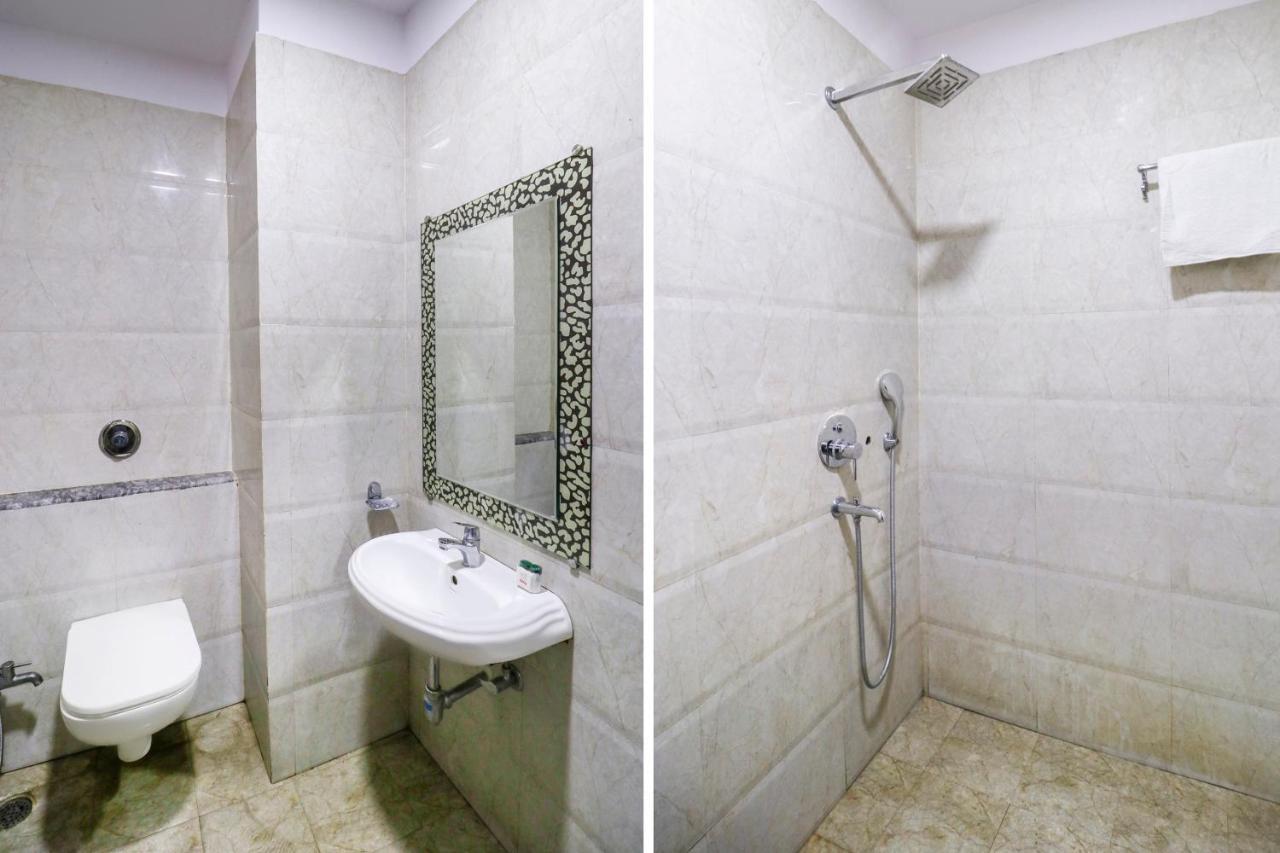 Oyo Flagship 69860 Mastana Palace Hotel Varanasi Ngoại thất bức ảnh